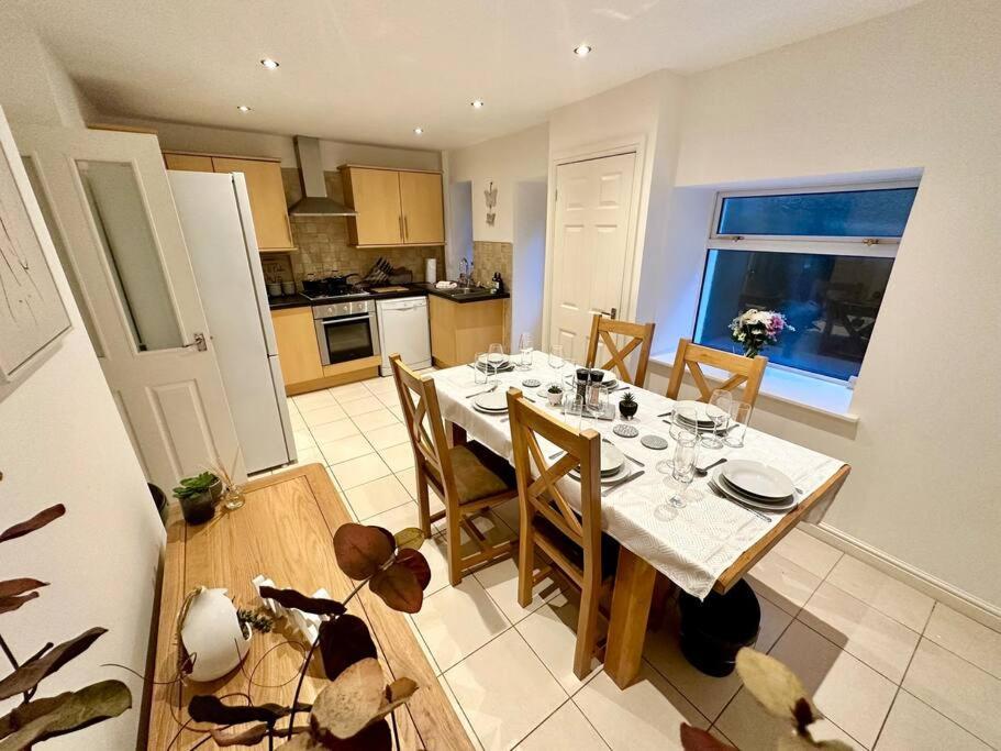 Cottage,Cinema Room,Log Burner Blaenavon المظهر الخارجي الصورة